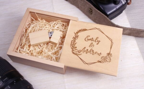 Personalised USB memory stick with Printed trinket box - Image 3