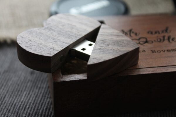 Personalised Wooden usb heart shaped memory stick in box - Image 3