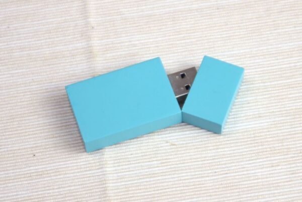 Personalised Wooden rectangular USB memory stick (Blue) USB3.0 32GB