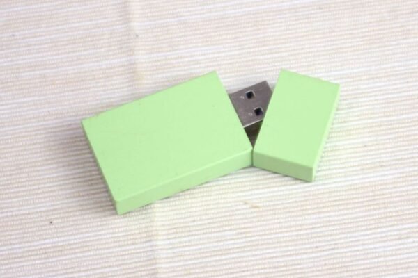 Personalised Wooden rectangular USB memory stick (Green) USB3.0 32GB
