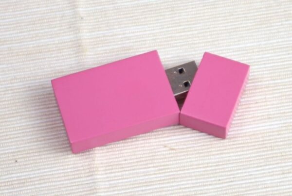 Personalised Wooden rectangular USB memory stick (Pink) USB3.0 32GB